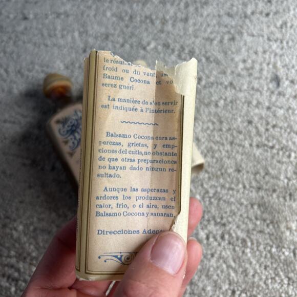 COLORFUL pre - 1886 COCONA BALM bottle SAN FRANCISCO all original LABEL CONTENTS - Picture 3 of 10